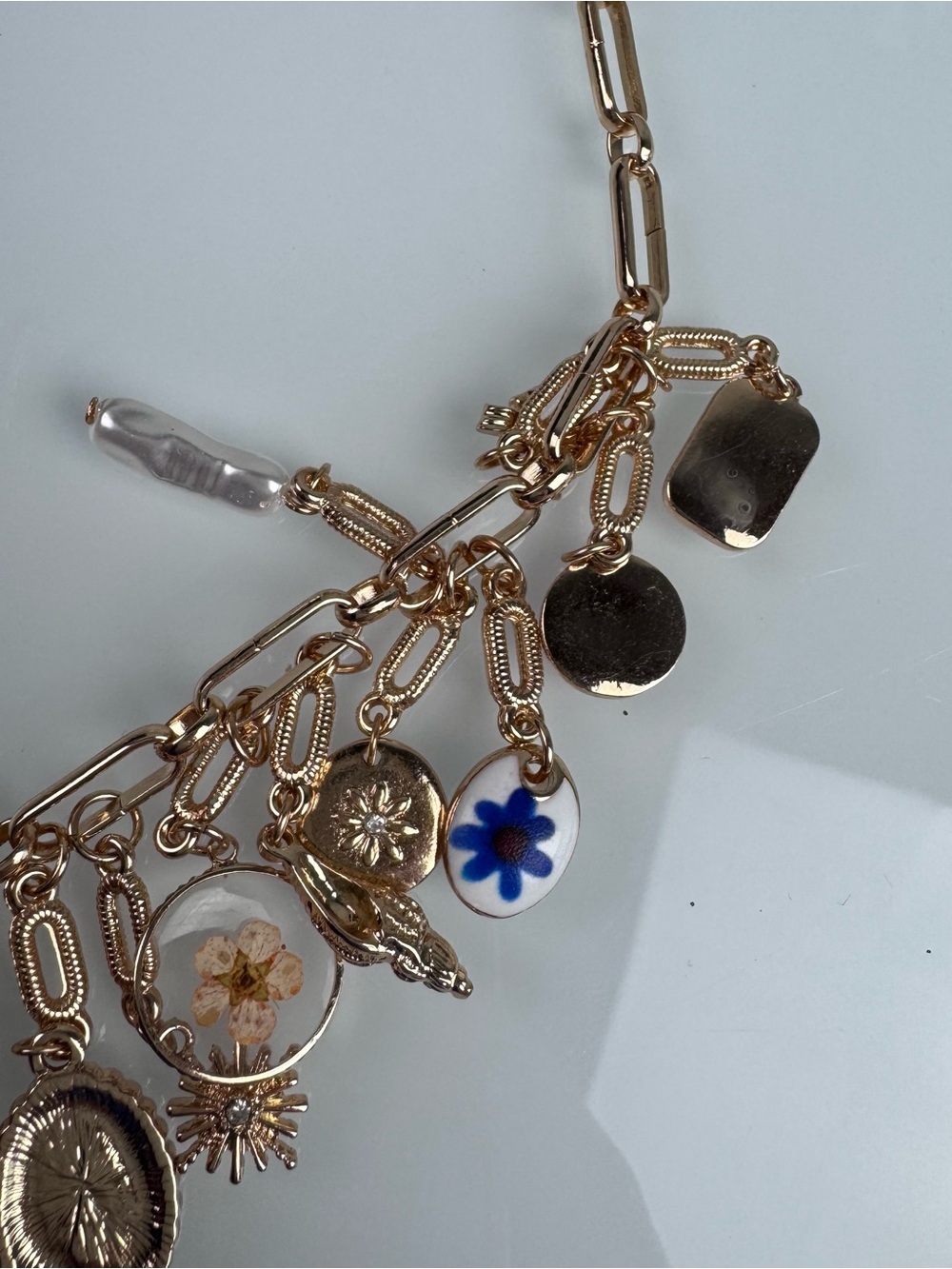AE American Eagle Necklace Jewelry Charm Bangle Chainlink Gold Sardines Flowers - Picture 6 of 6